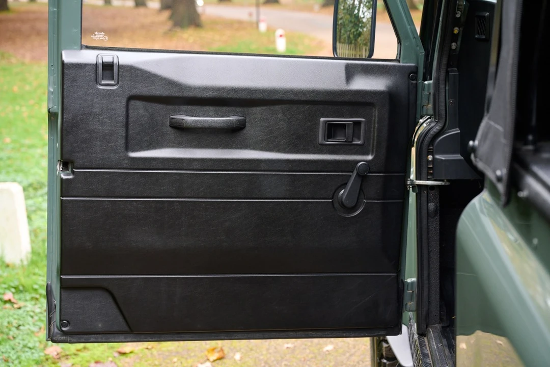 2012 Land Rover Defender 90 - Image 30 of 30