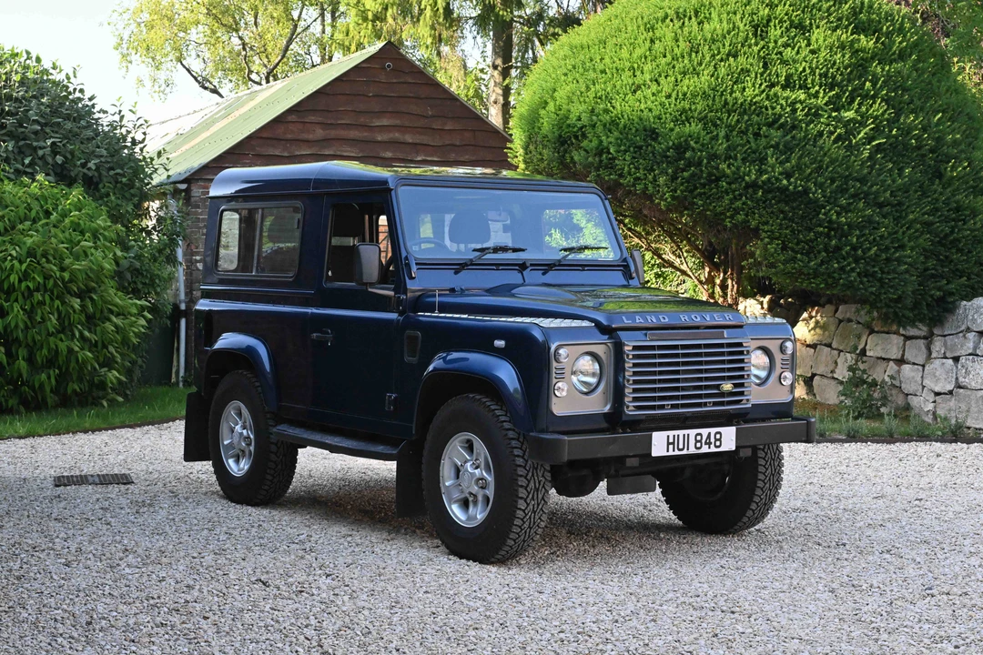 2012 Land Rover Defender 90 - Image 3 of 31