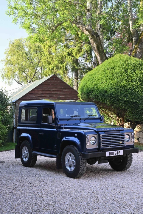 2012 Land Rover Defender 90 - Image 11 of 31