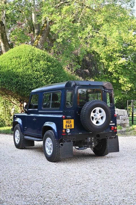 2012 Land Rover Defender 90 - Image 15 of 31
