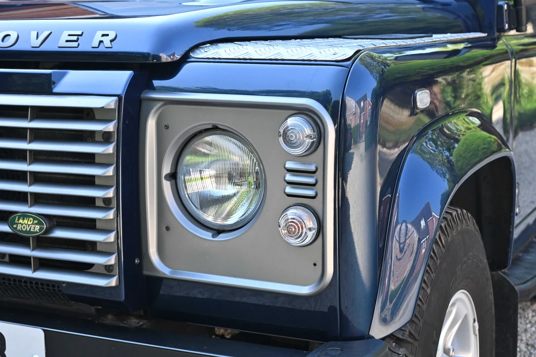 2012 Land Rover Defender 90 - Image 22 of 31