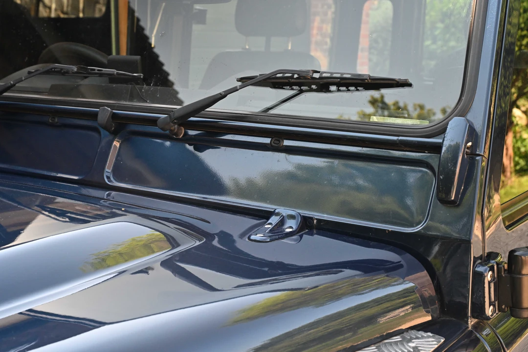 2012 Land Rover Defender 90 - Image 27 of 31