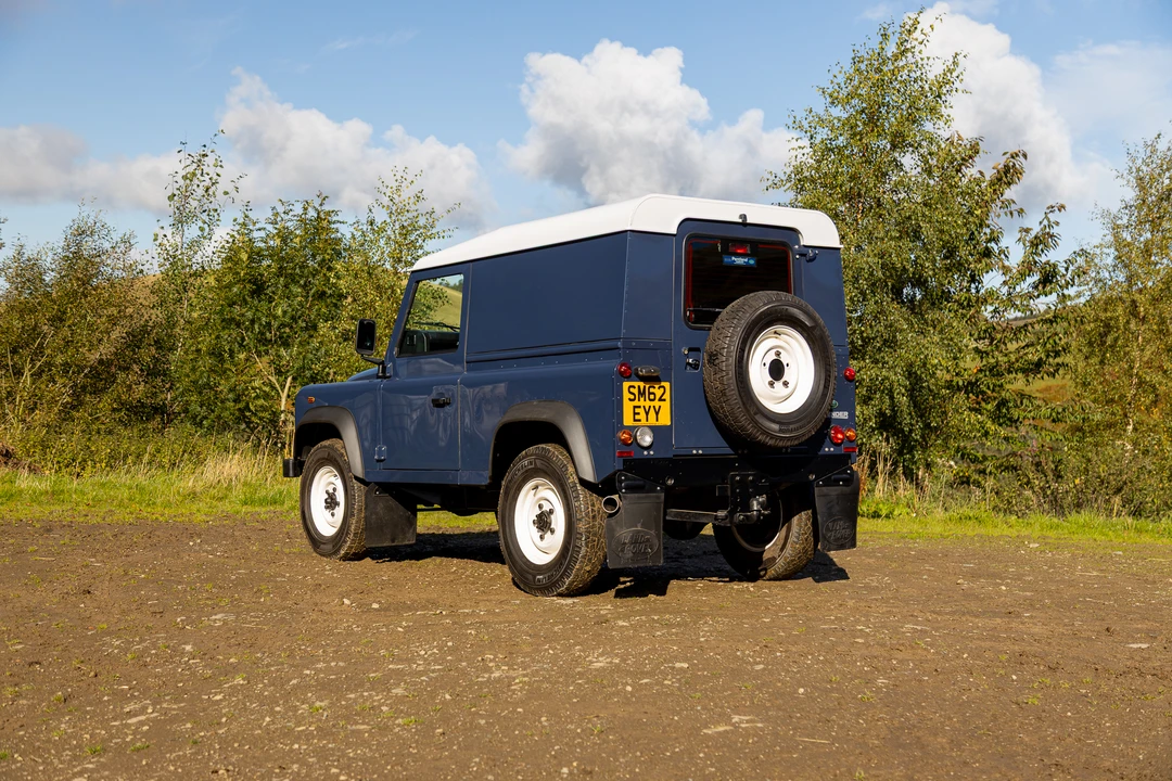 2012 Land Rover Defender 90 - Image 7 of 31