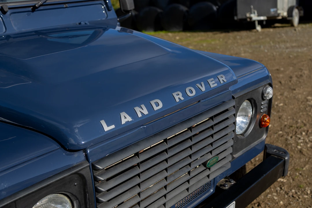 2012 Land Rover Defender 90 - Image 13 of 31