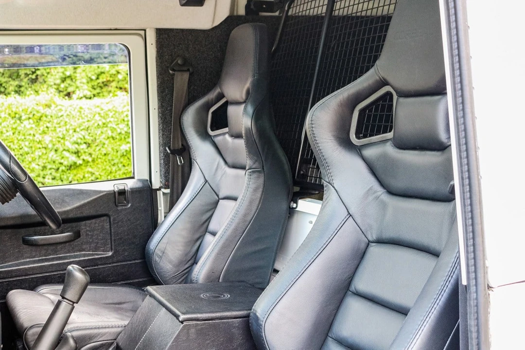 2012 Land Rover Defender 90 - Image 27 of 30