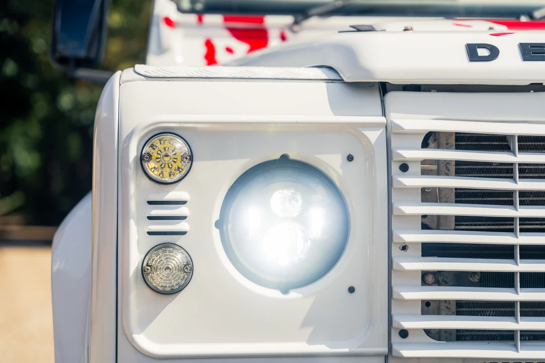 2012 Land Rover Defender 90 - Image 29 of 31