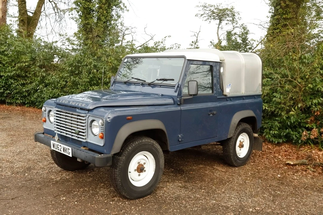 2012 Land Rover Defender 90 - Image 3 of 30