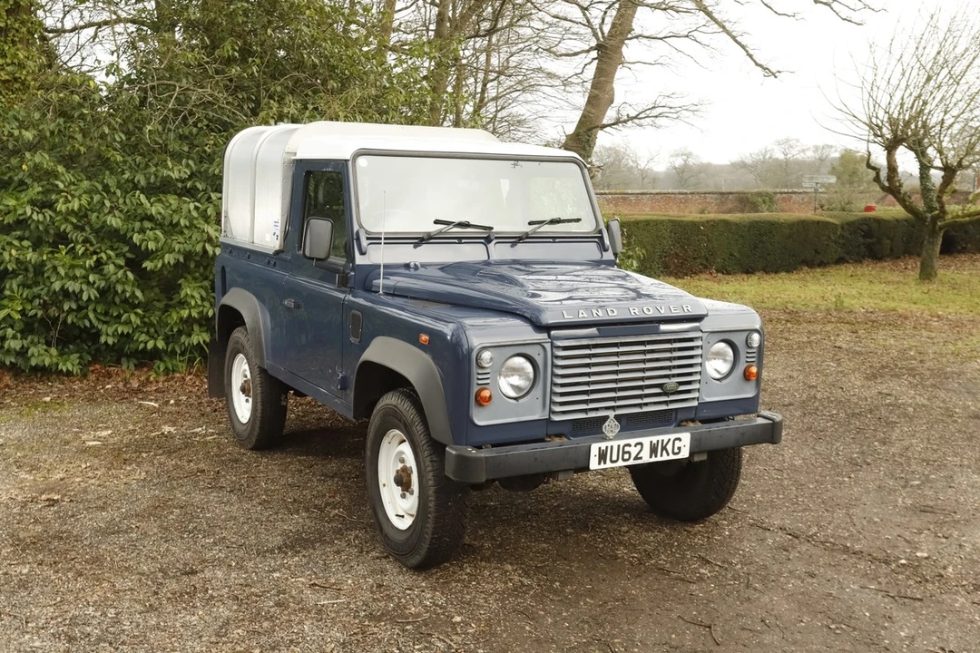 2012 Land Rover Defender 90 - Image 2 of 30
