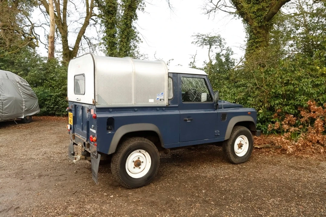 2012 Land Rover Defender 90 - Image 25 of 30