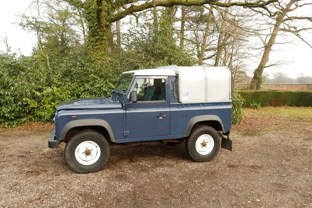 2012 Land Rover Defender 90 - Image 18 of 30