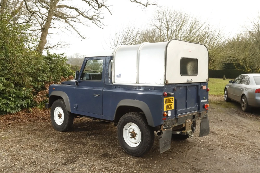 2012 Land Rover Defender 90 - Image 23 of 30