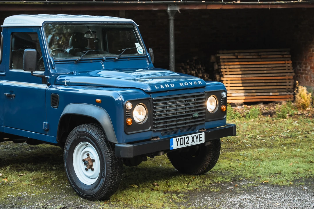2012 Land Rover Defender 90 - Image 19 of 31