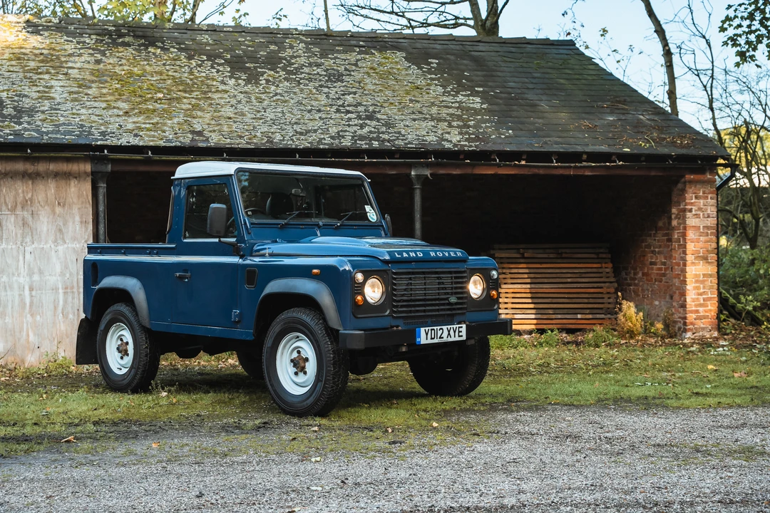 2012 Land Rover Defender 90 - Image 18 of 31