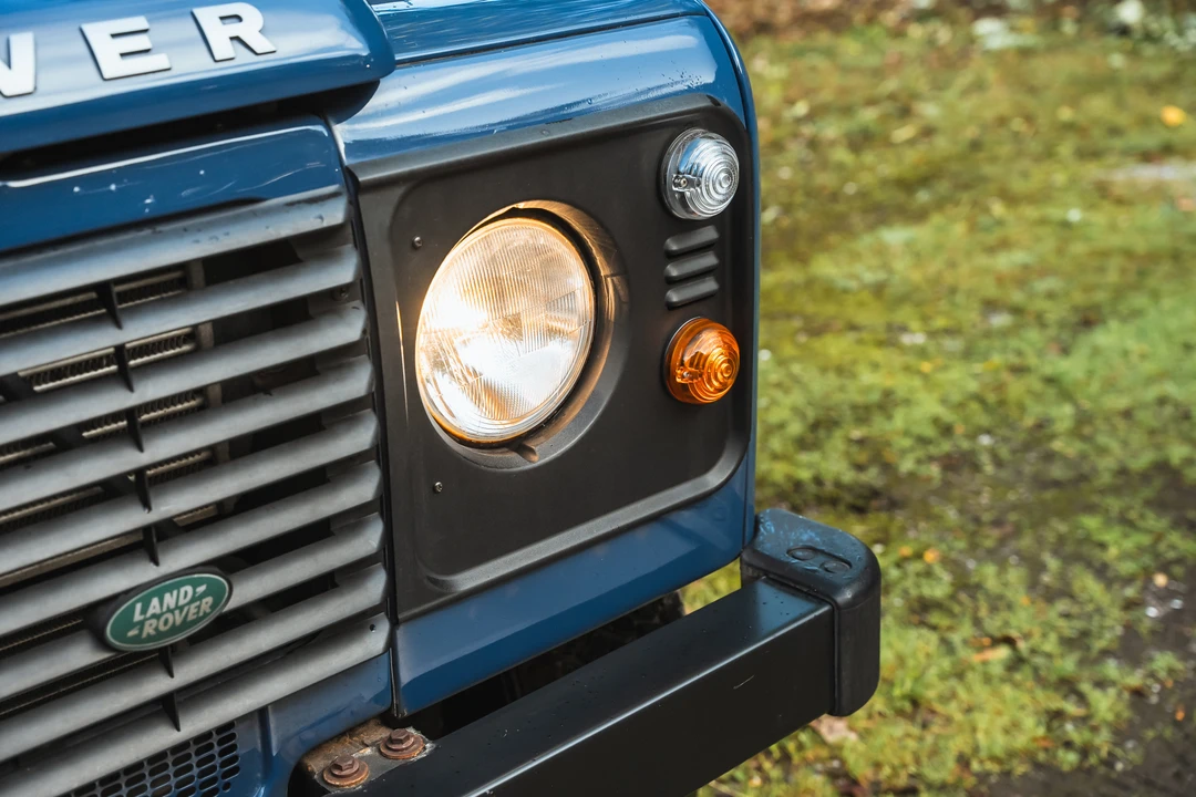 2012 Land Rover Defender 90 - Image 24 of 31