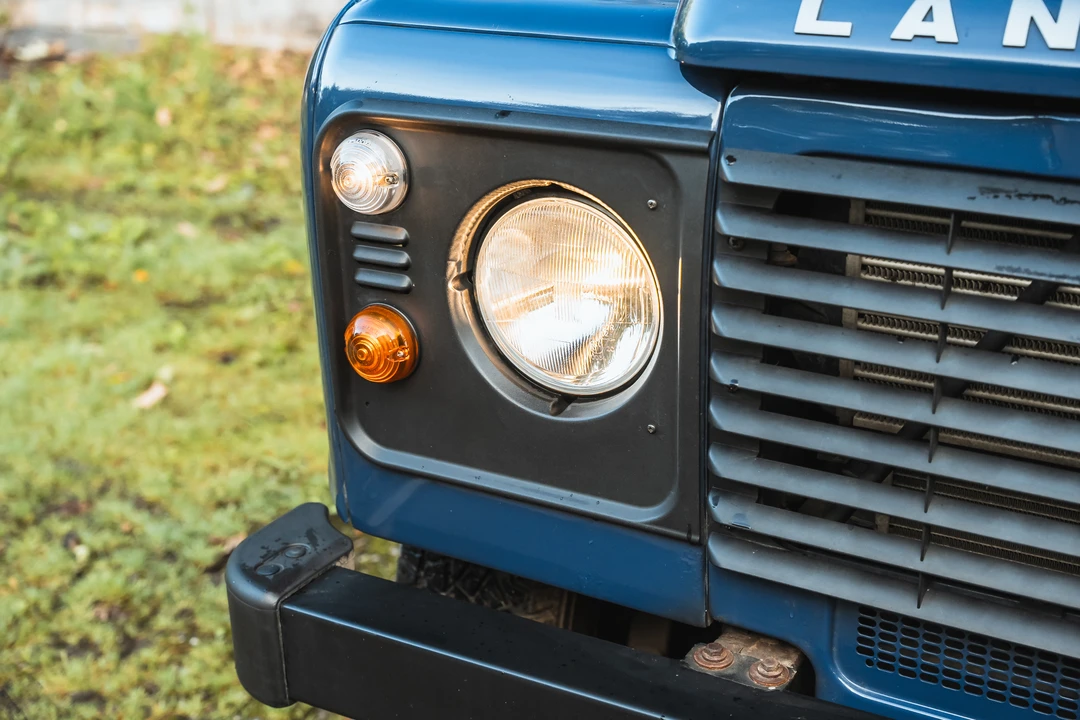 2012 Land Rover Defender 90 - Image 25 of 31