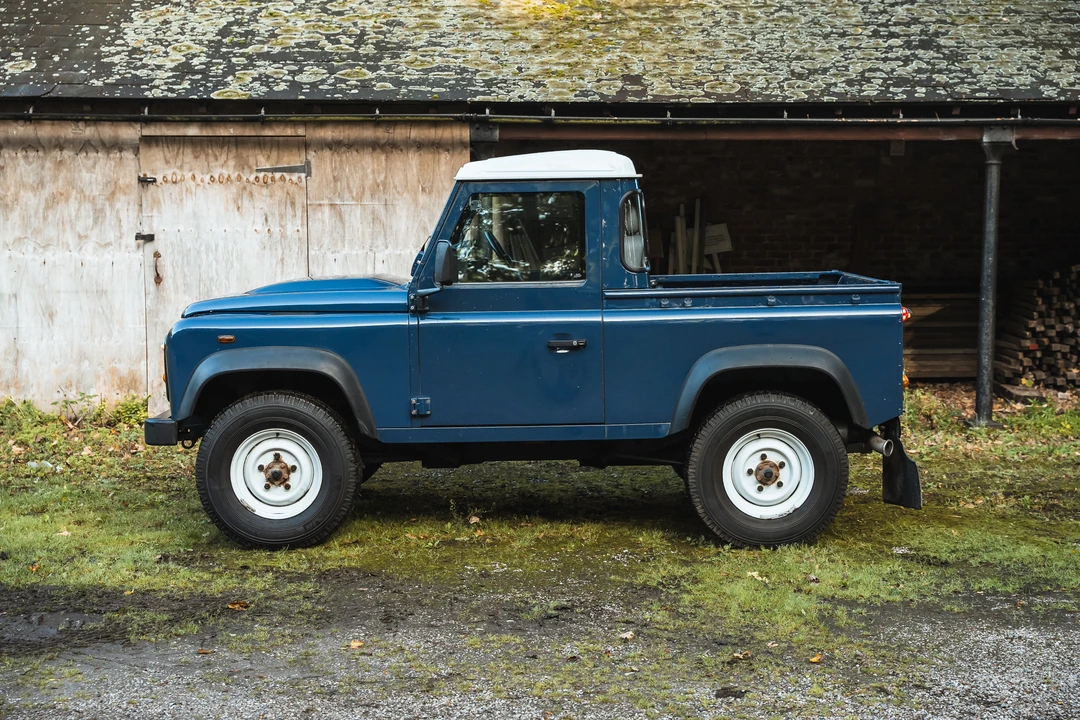 2012 Land Rover Defender 90 - Image 12 of 31
