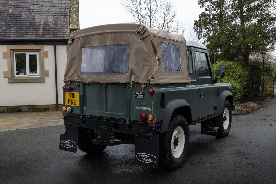 2012 Land Rover Defender 90 - Image 8 of 31