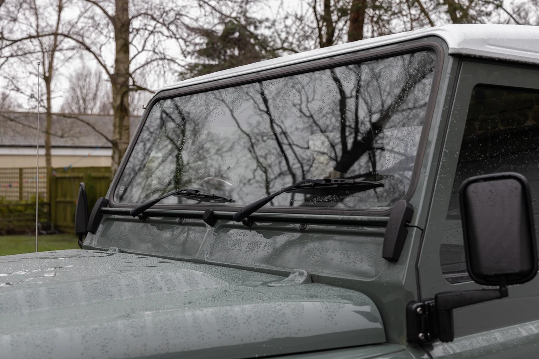 2012 Land Rover Defender 90 - Image 16 of 31