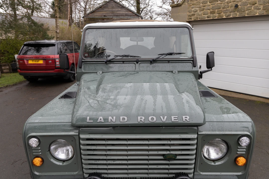 2012 Land Rover Defender 90 - Image 18 of 31