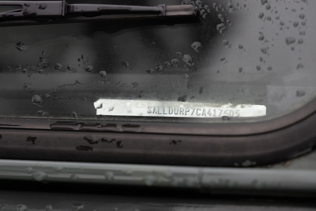 2012 Land Rover Defender 90 - Image 20 of 31