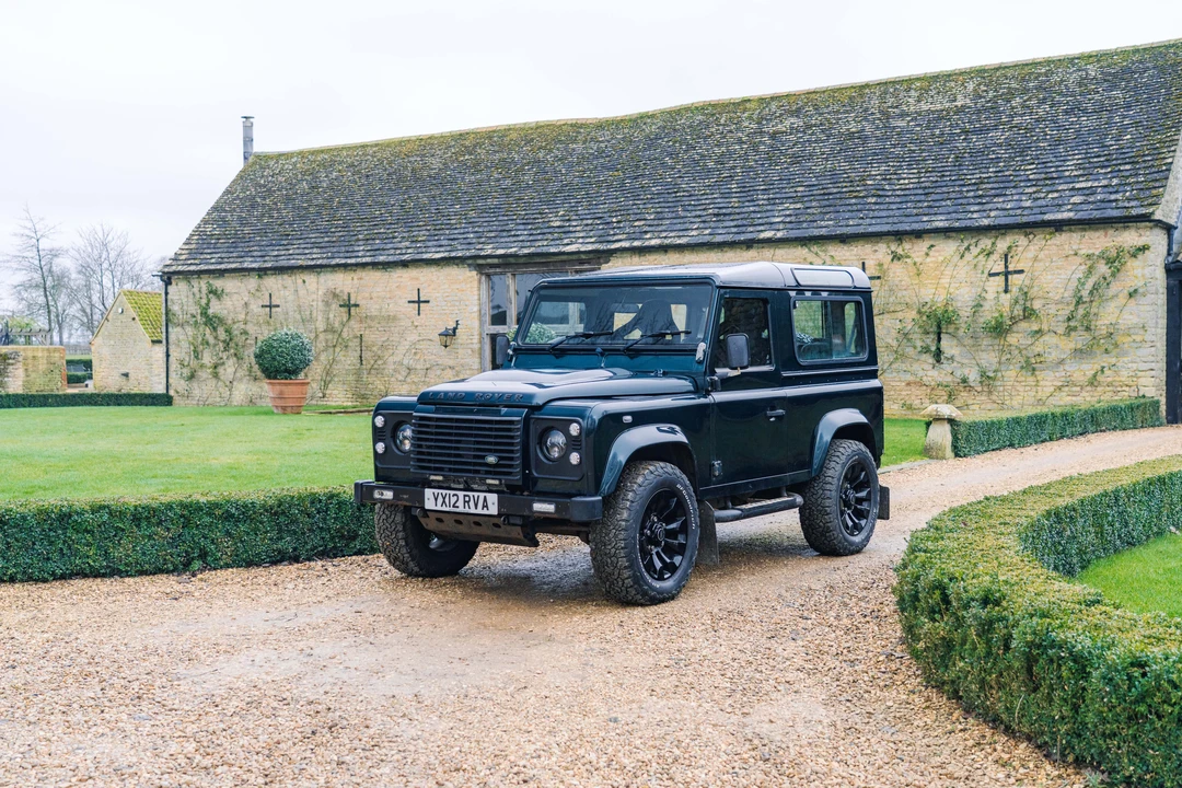 2012 Land Rover Defender 90 - Image 3 of 31