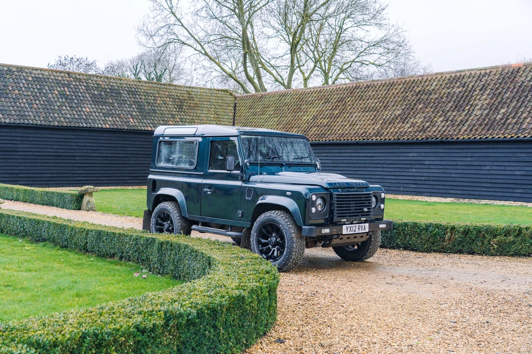 2012 Land Rover Defender 90 - Image 9 of 31