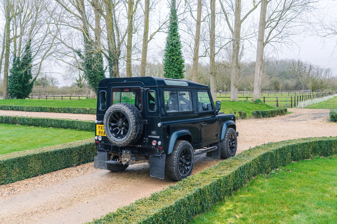 2012 Land Rover Defender 90 - Image 7 of 31