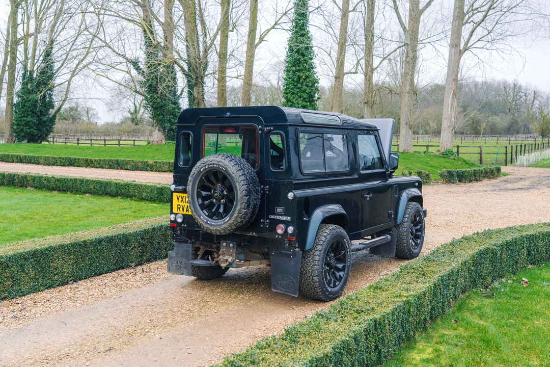 2012 Land Rover Defender 90 - Image 19 of 31