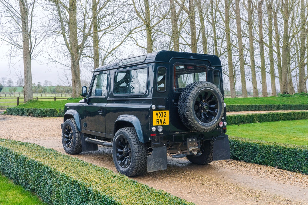 2012 Land Rover Defender 90 - Image 13 of 31