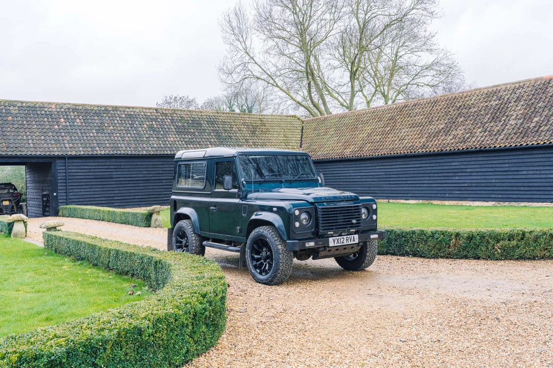 2012 Land Rover Defender 90 - Image 25 of 31