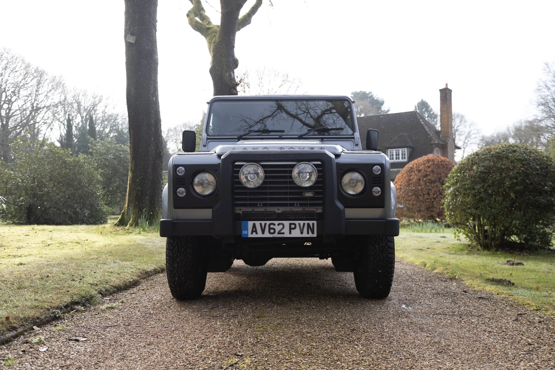 2013 Land Rover Defender 90 - Image 10 of 31