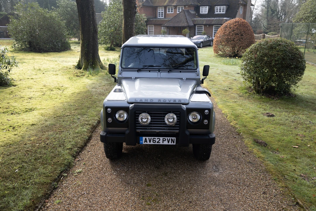 2013 Land Rover Defender 90 - Image 2 of 31