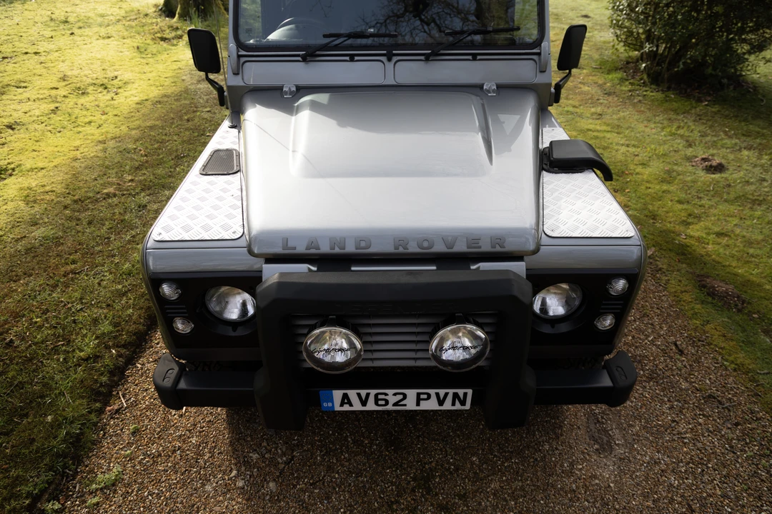 2013 Land Rover Defender 90 - Image 21 of 31