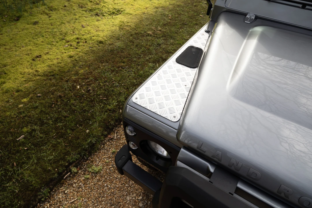 2013 Land Rover Defender 90 - Image 22 of 31