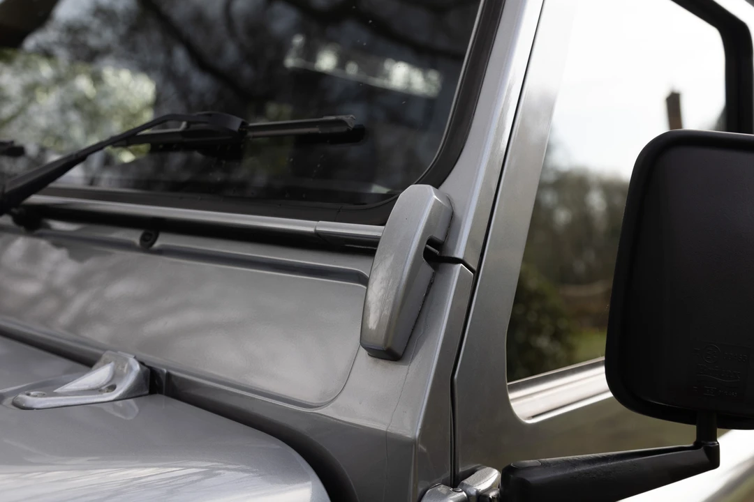 2013 Land Rover Defender 90 - Image 24 of 31