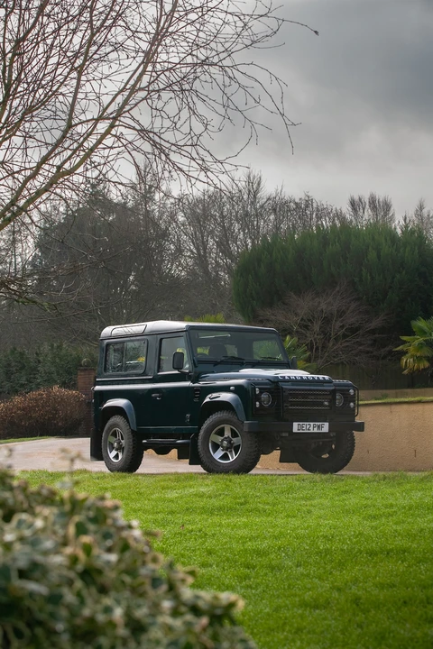 2012 Land Rover Defender 90 - Image 16 of 31
