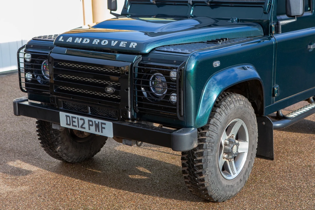 2012 Land Rover Defender 90 - Image 23 of 31