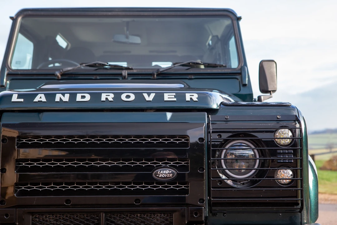 2012 Land Rover Defender 90 - Image 26 of 31