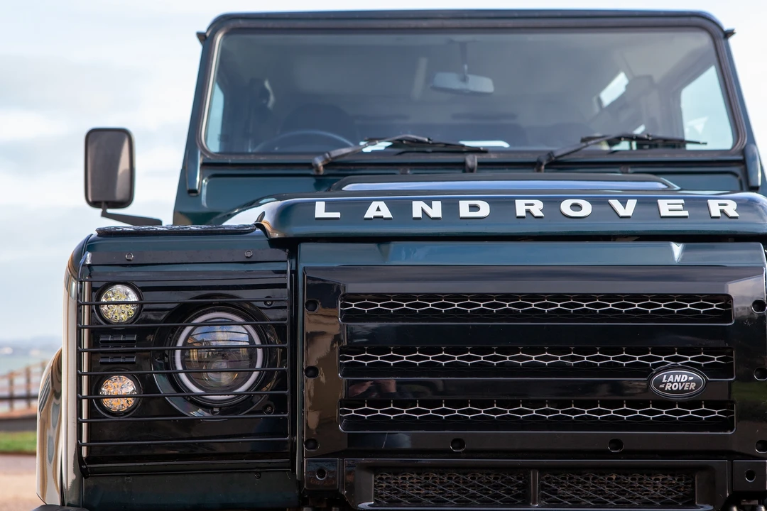 2012 Land Rover Defender 90 - Image 27 of 31