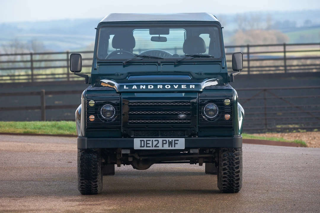 2012 Land Rover Defender 90 - Image 2 of 31
