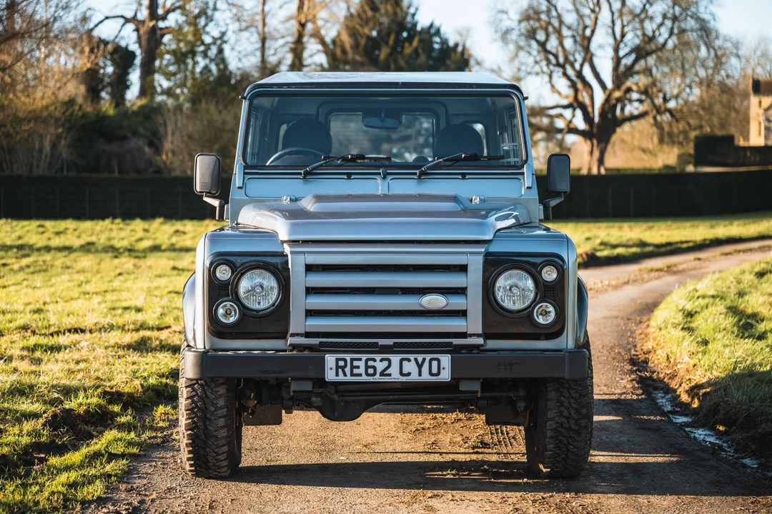 2012 Land Rover Defender 90 - Image 3 of 31