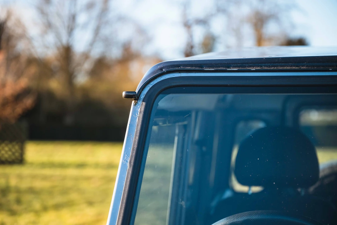 2012 Land Rover Defender 90 - Image 25 of 31