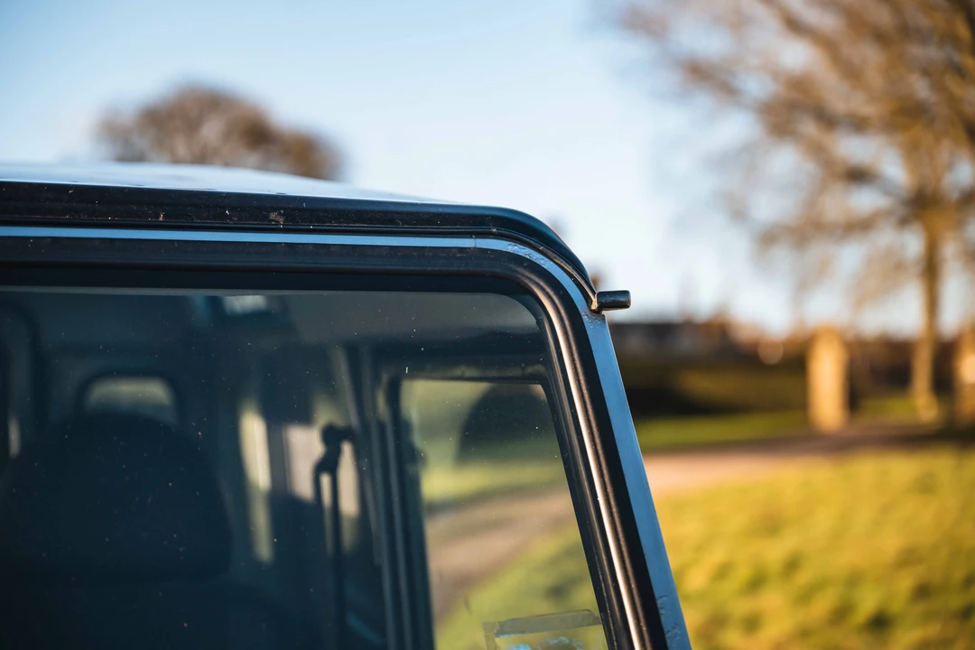 2012 Land Rover Defender 90 - Image 26 of 31