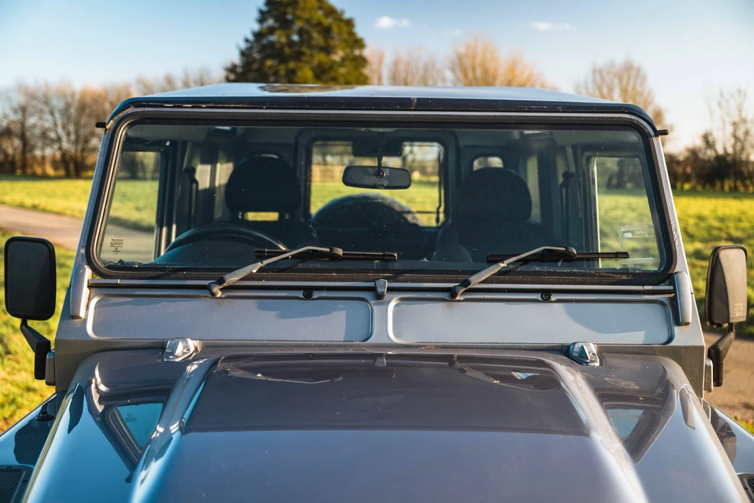 2012 Land Rover Defender 90 - Image 16 of 31