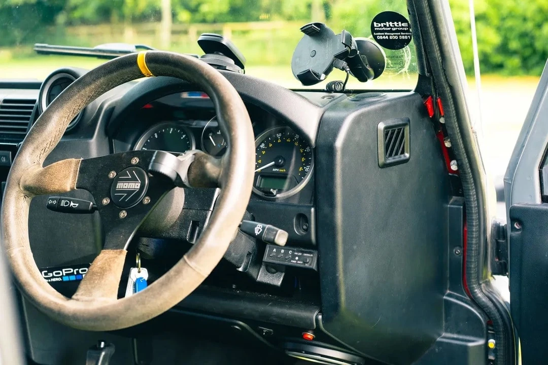 2012 Land Rover Defender 90 - Image 14 of 30