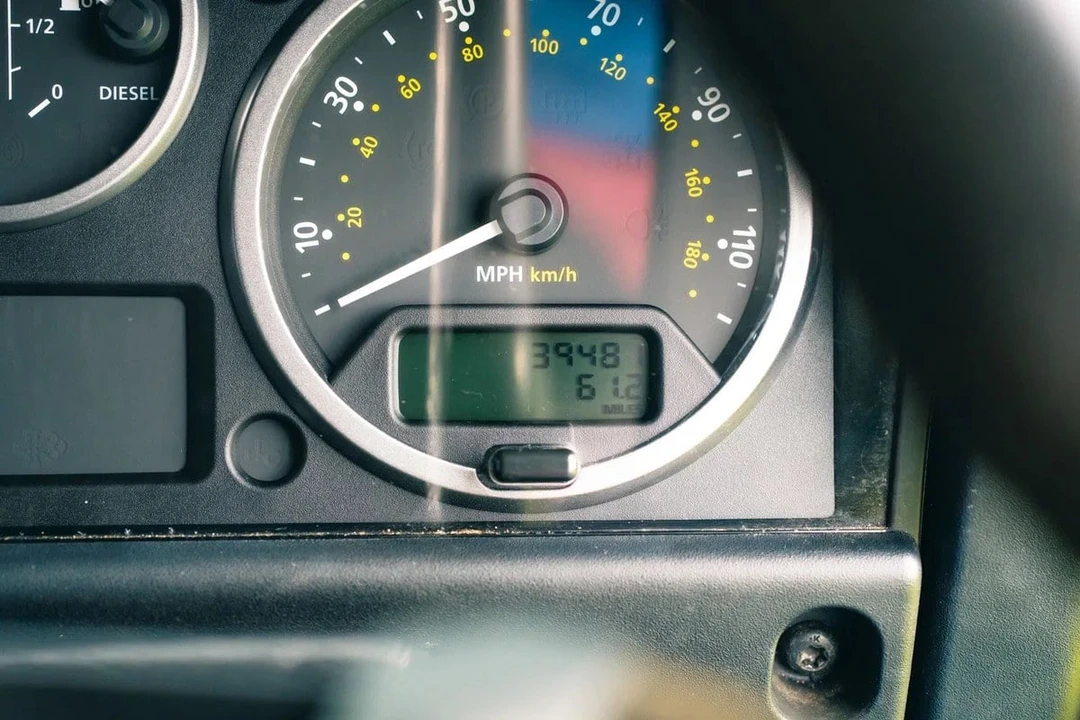 2012 Land Rover Defender 90 - Image 19 of 30