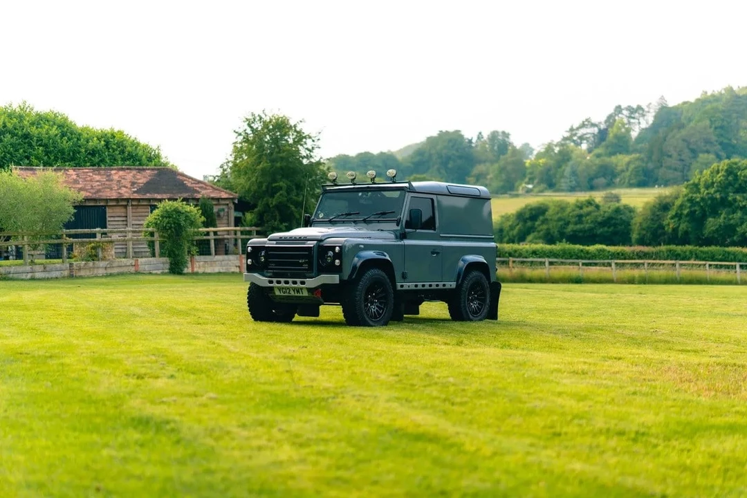 2012 Land Rover Defender 90 - Image 3 of 30