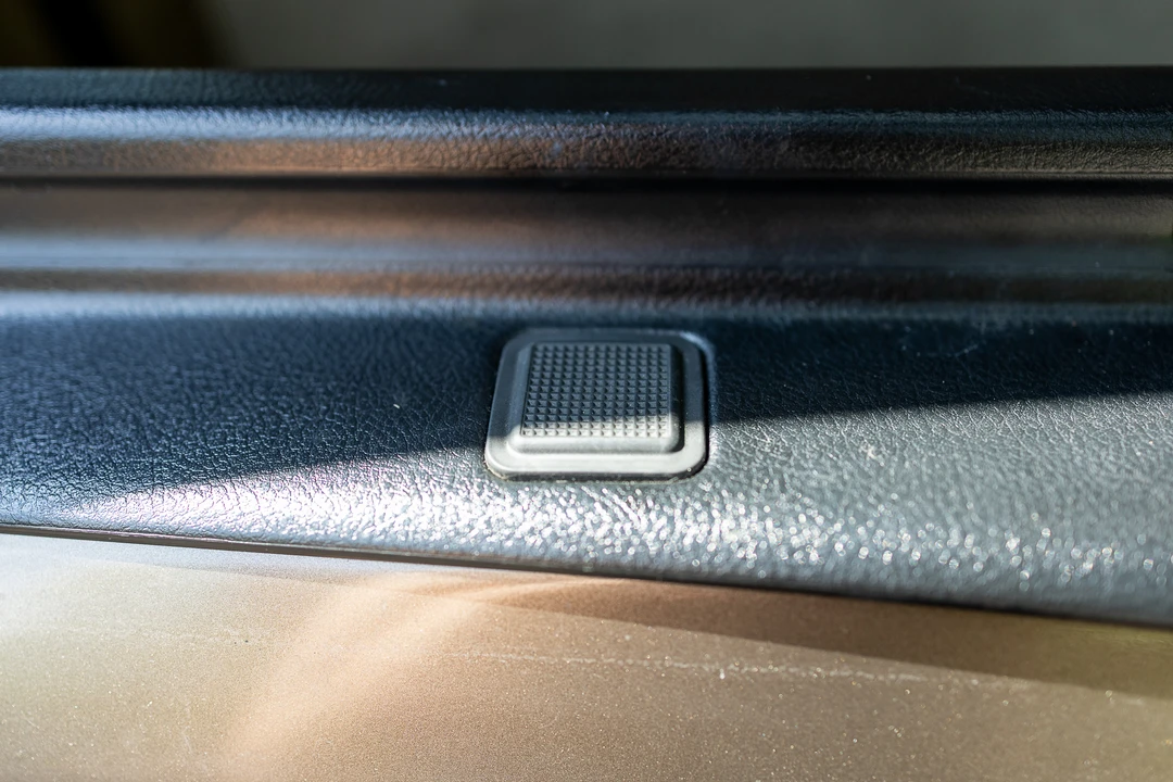 2012 Land Rover Discovery 4th Gen - Image 19 of 31