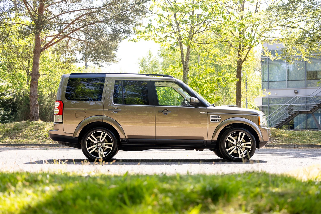 2012 Land Rover Discovery 4th Gen - Image 4 of 31