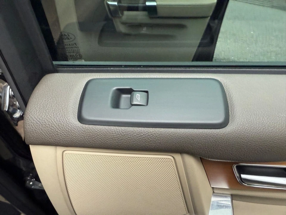 2012 Land Rover Discovery 4th Gen - Image 20 of 30